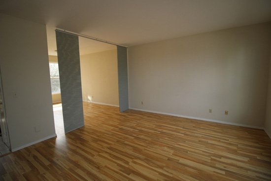 Before image of a condo staged in Santa Cruz near the Boardwalk